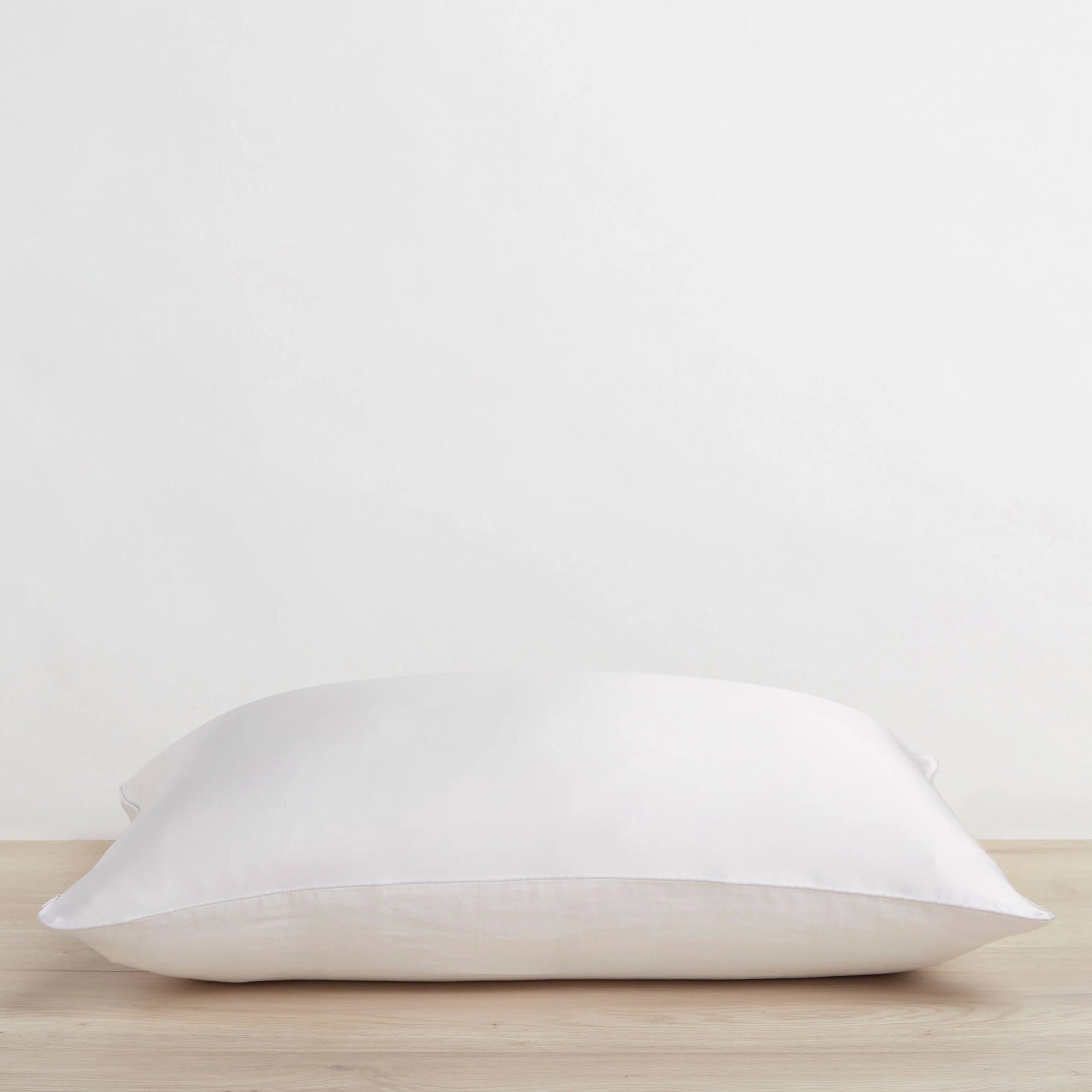 Cultiver Silk Linen Flip Pillowcase (Set of 2) - White