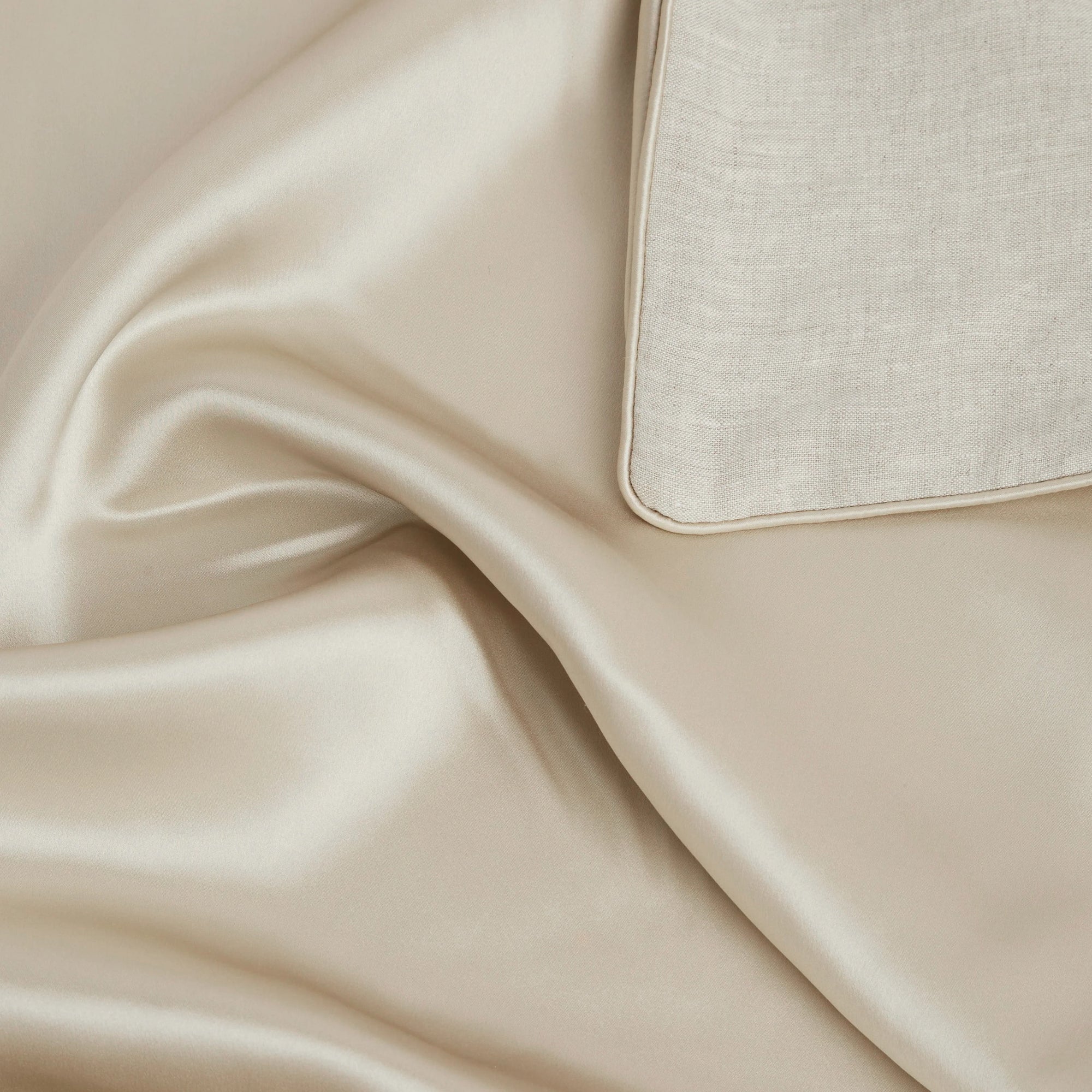 Cultiver Silk Linen Flip Pillowcase (Set of 2) - Natural