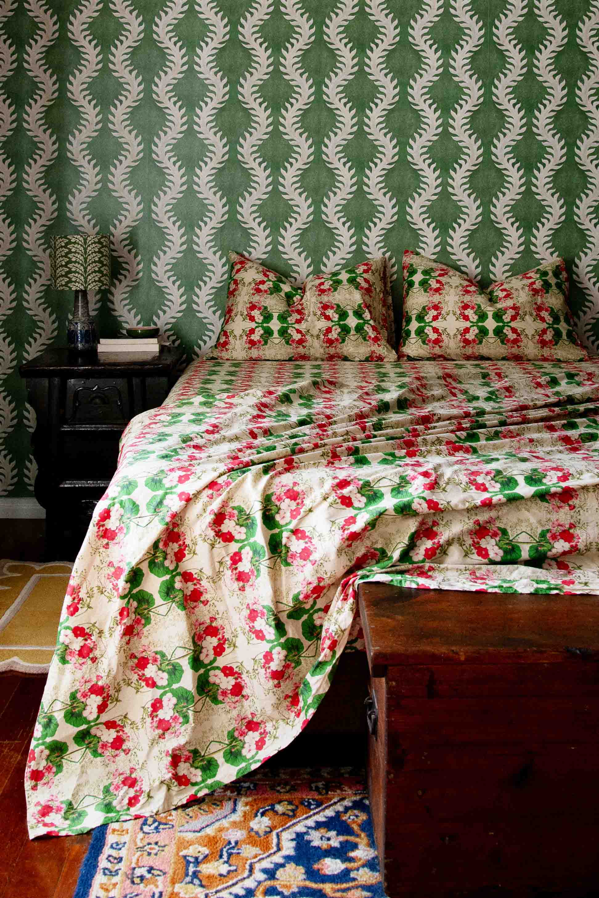 Lazybones Sheet Set - Pelargonium