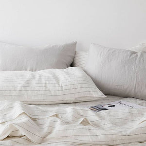 Cultiver Set of 2 Linen Pillowcases - Pencil Stripe